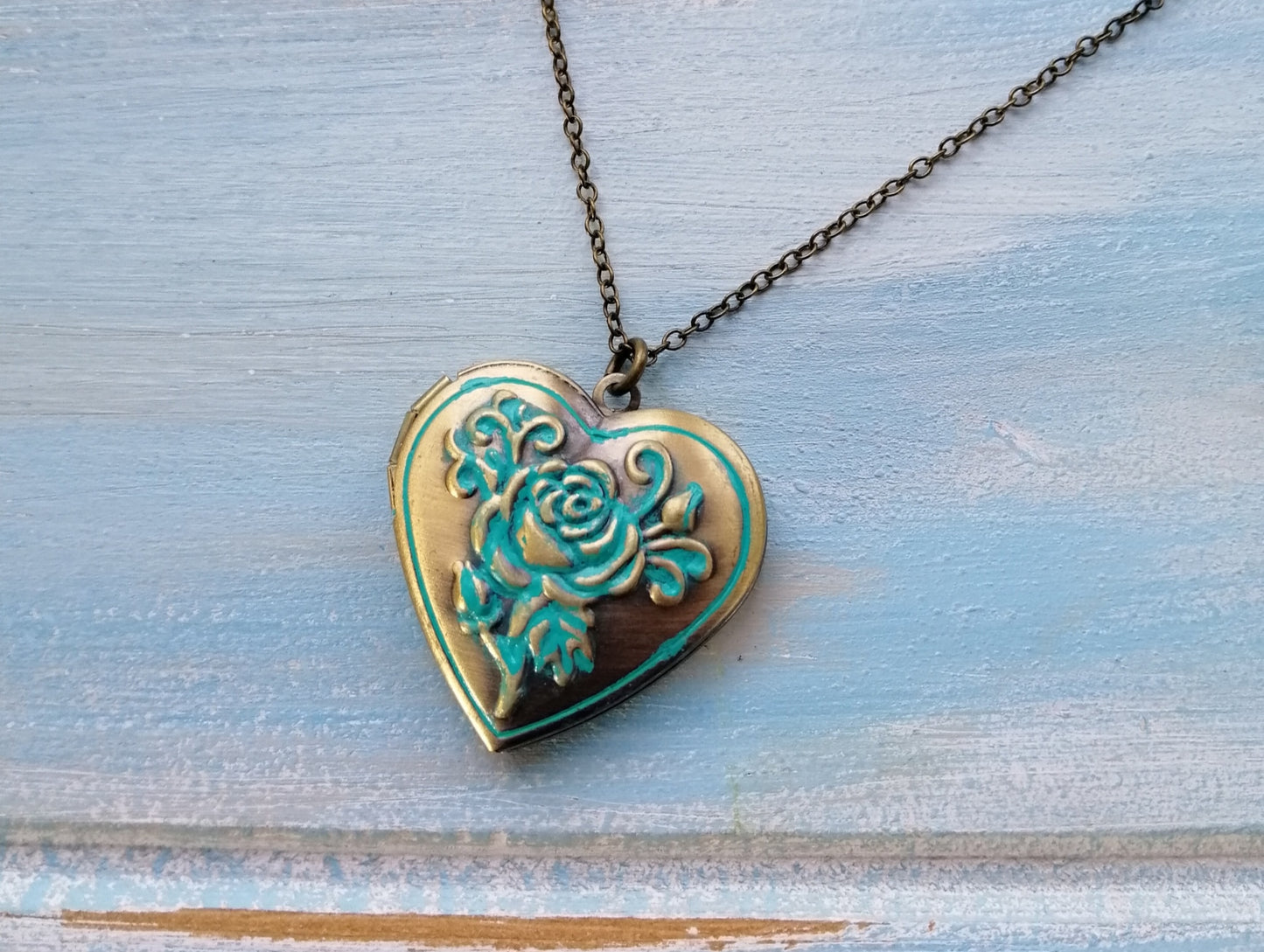 Vintage Style Embossed Rose Detailed Antique Bronze Heart Locket Necklace with Turquoise Patina Detailing/Locket Necklace/Heart Locket