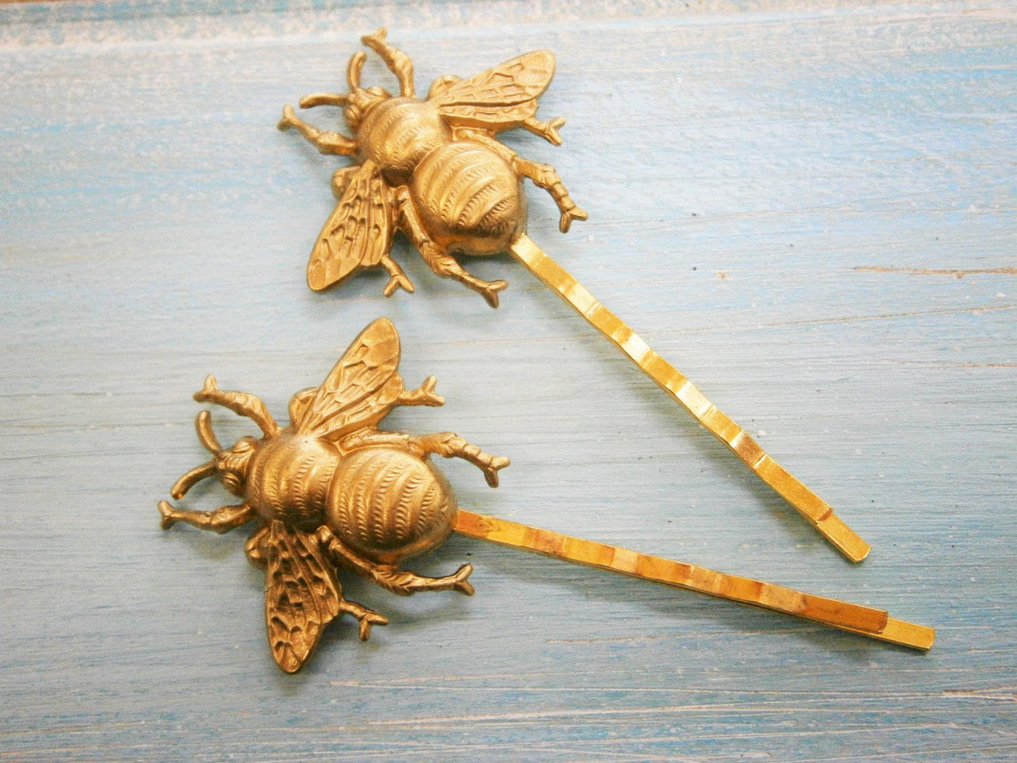 Bee Hair Pin Gold, Bumble Bee Bobby Pins, Bee Hair Clip, Bumble Bee Hair Pins, Bee Hair Clips, Woodland Hair Clip, Wedding Hair Accessories