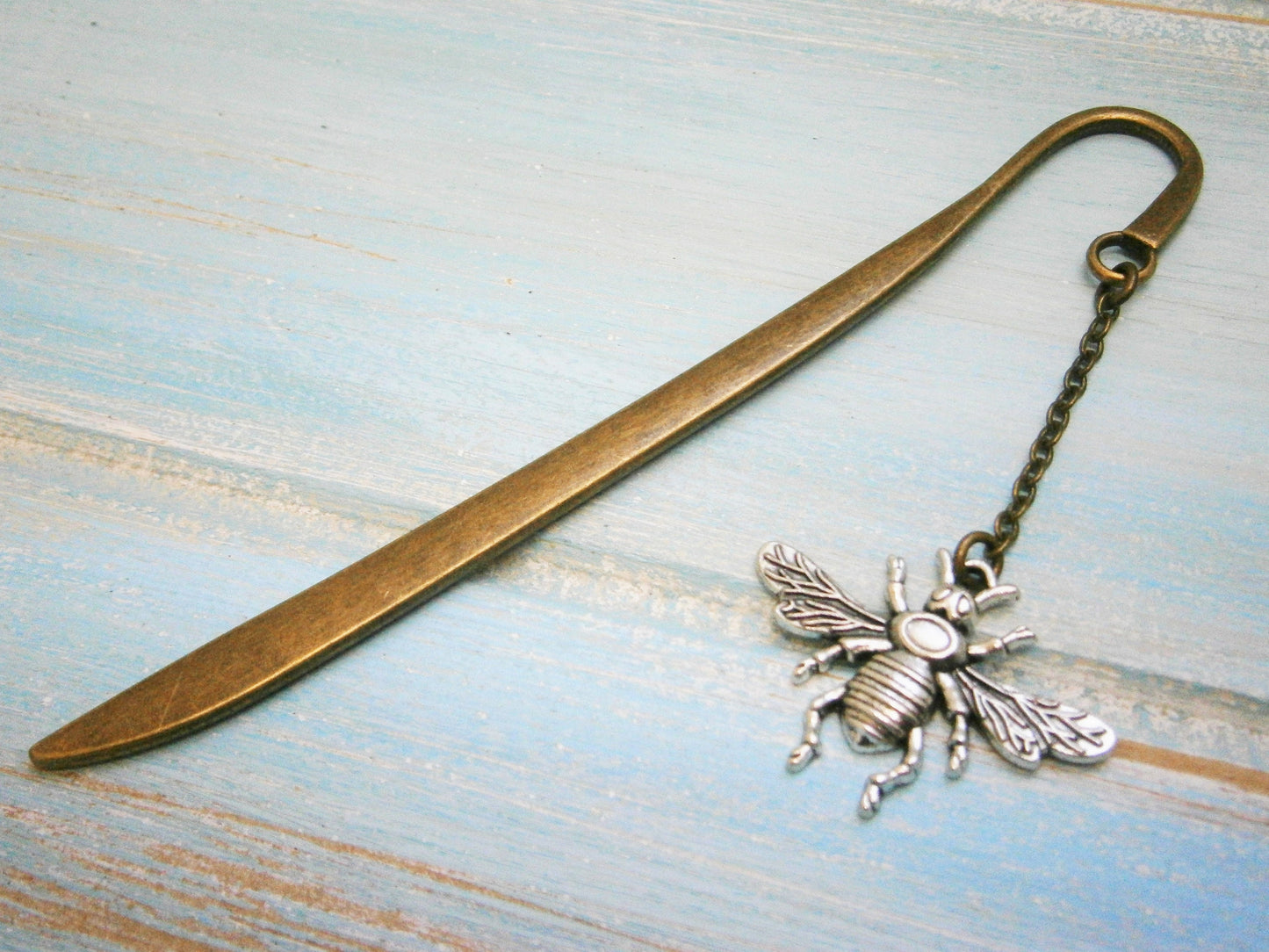 Bookmark with a Antique Silver Bumble Bee/Book Lover Bookmark/Bumble Bee Lover Bookmark/Bee Lover/Bookmarks for Books/Book Lover/Bookmark