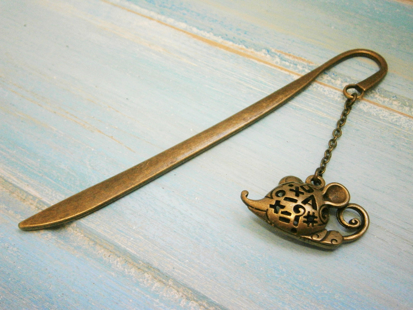 Bookmark with a Antique Bronze Filigree 3D Mouse/Book Lover Bookmark/Mouse Bookmark/Bookmarks for Books/Book Lover/Bookmark/Gift/Mouse Lover