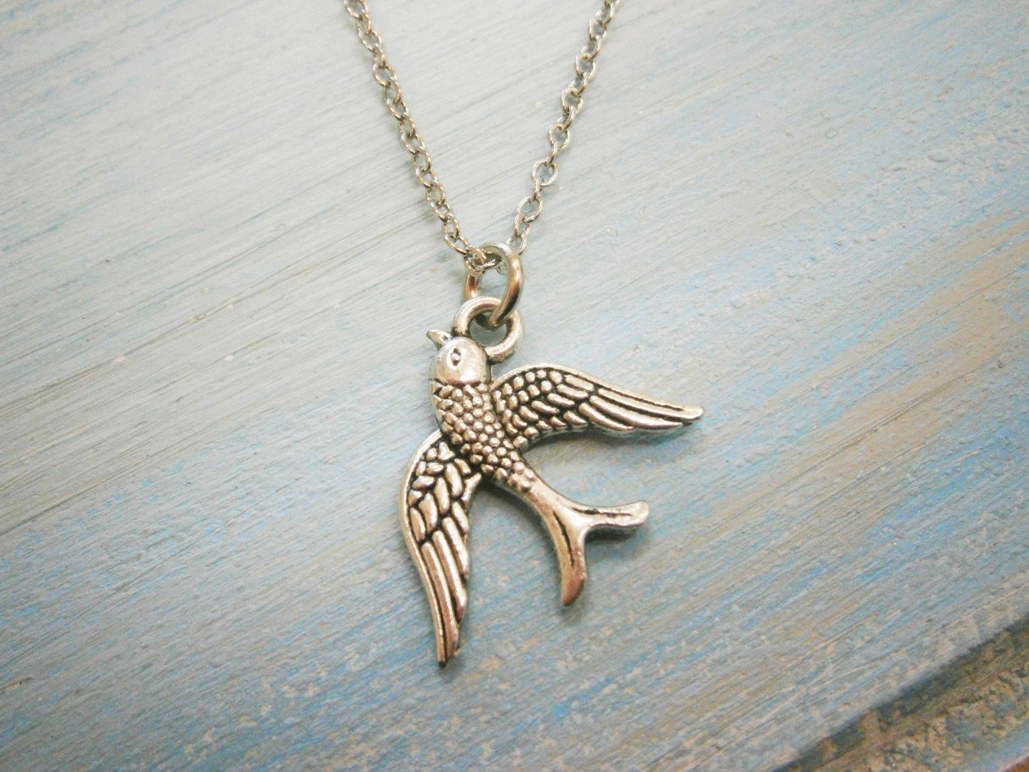 Antique Silver Small Bird Charm Necklace/Boho Necklace/Bridesmaids Gifts/Bird Necklace/Nature Necklace/Steampunk Jewellery/Bird Jewelry