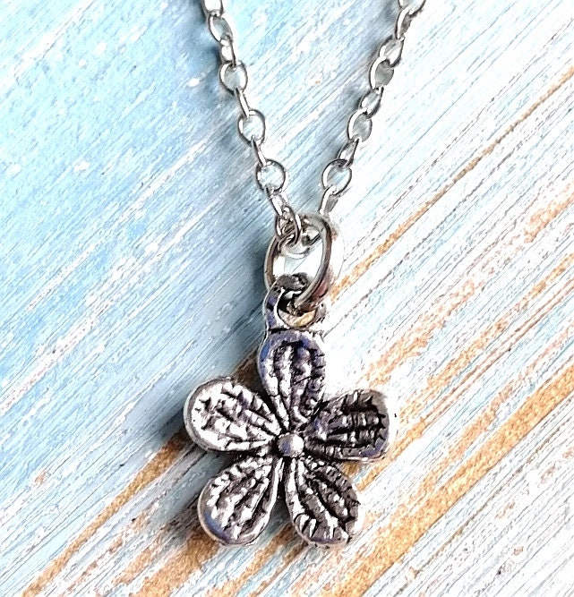 Antique Silver Daisy Flower Charm Necklace/Boho Jewellery/Boho Necklace/Nature Necklace/Flower Necklace/Floral Jewellery