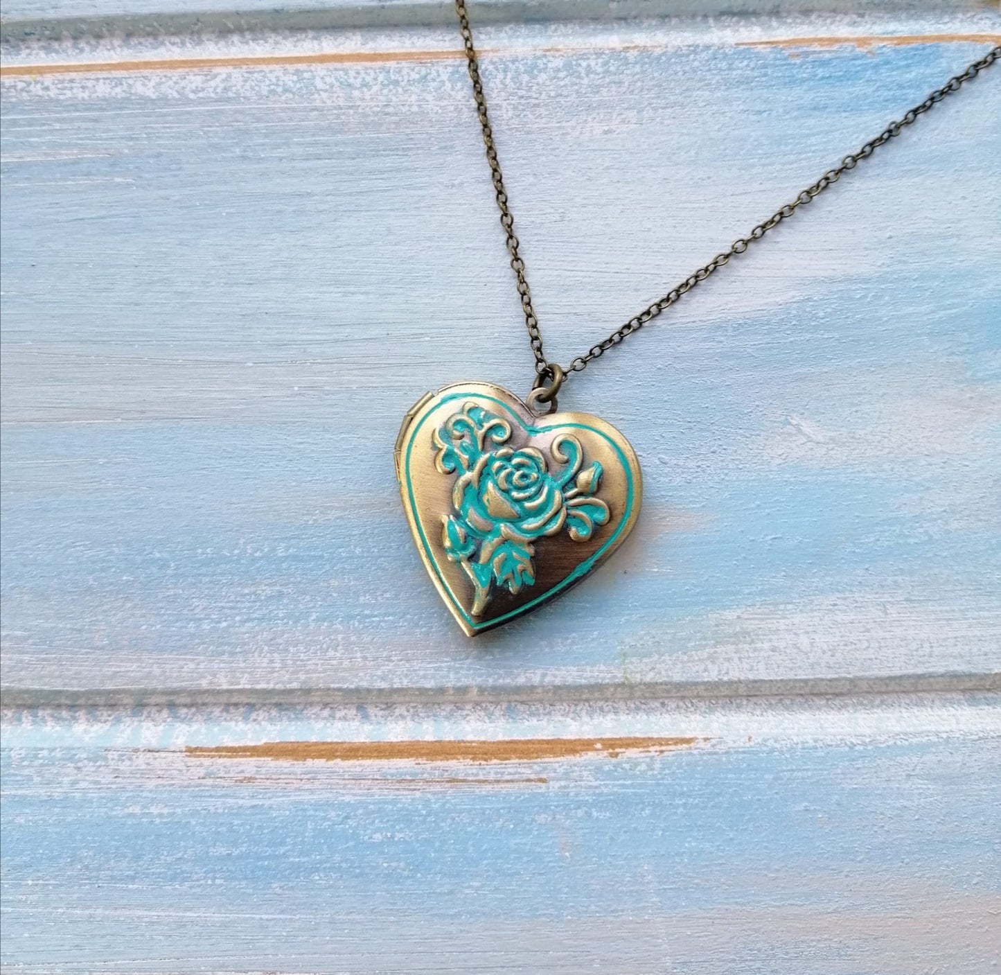 Vintage Style Embossed Rose Detailed Antique Bronze Heart Locket Necklace with Turquoise Patina Detailing/Locket Necklace/Heart Locket