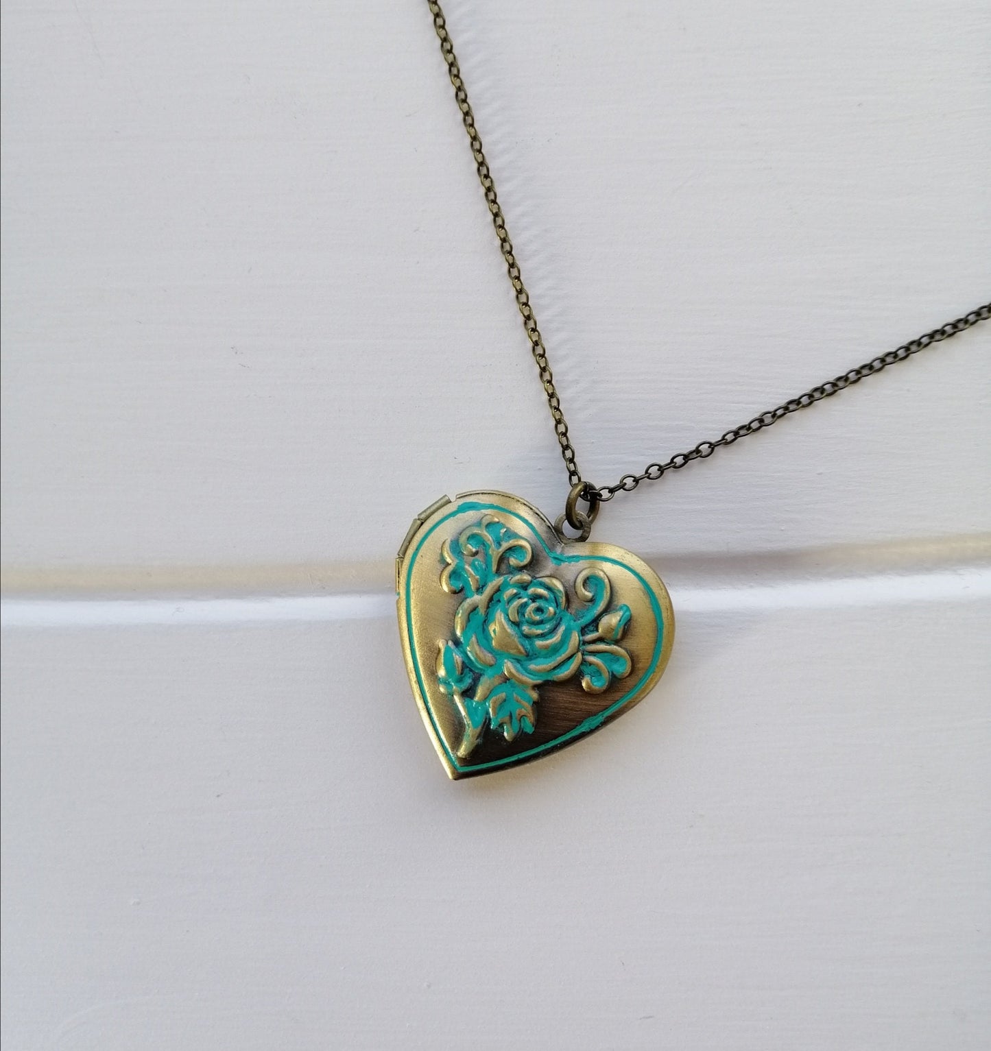 Vintage Style Embossed Rose Detailed Antique Bronze Heart Locket Necklace with Turquoise Patina Detailing/Locket Necklace/Heart Locket