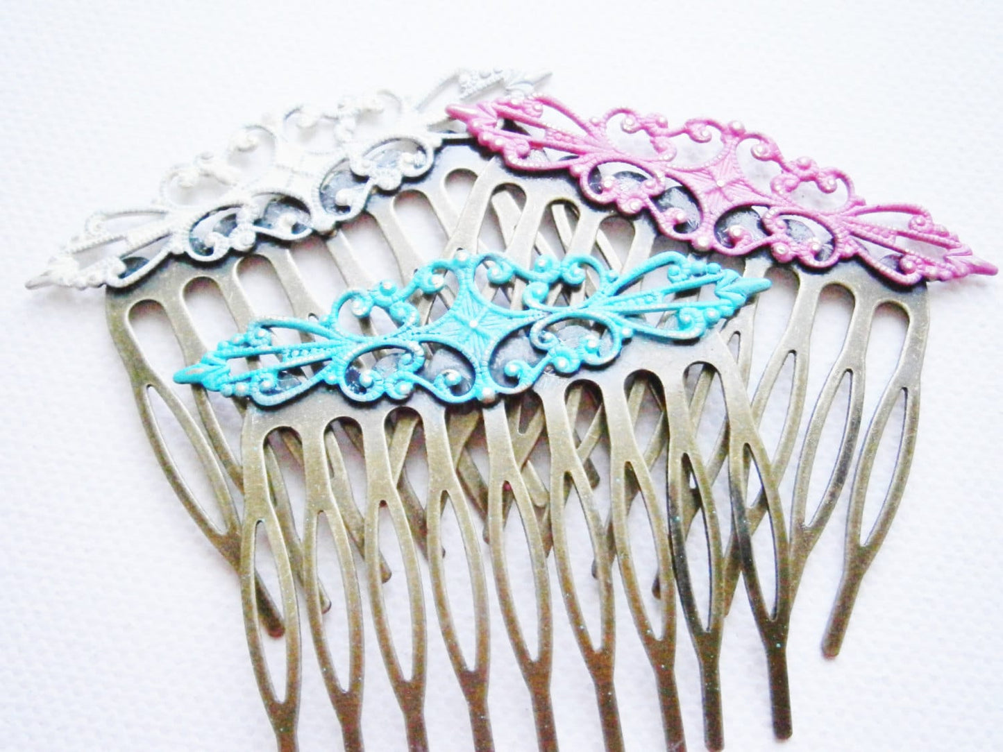 One Medium Patina Filigree Hair Comb - Vintage Inspired/Shabby Chic/Bohemian/Hair Accessory