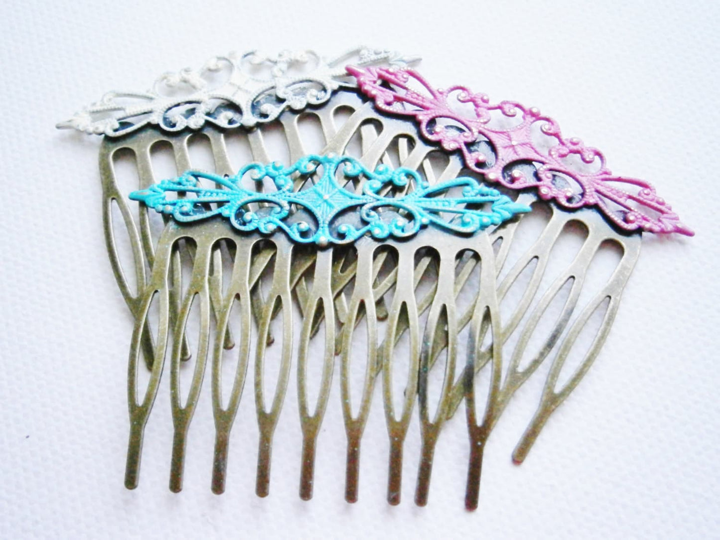 One Medium Patina Filigree Hair Comb - Vintage Inspired/Shabby Chic/Bohemian/Hair Accessory