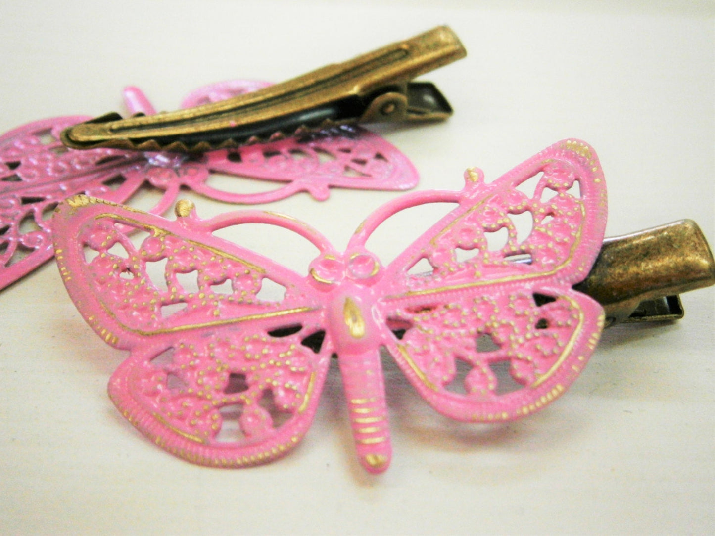 Soft Pink Hand Painted Patina Antique Bronze Butterfly Filigree Shabby Chic Alligator Hair Clip/Boho Hair Clip/Rustic Butterfly Hair Clip.