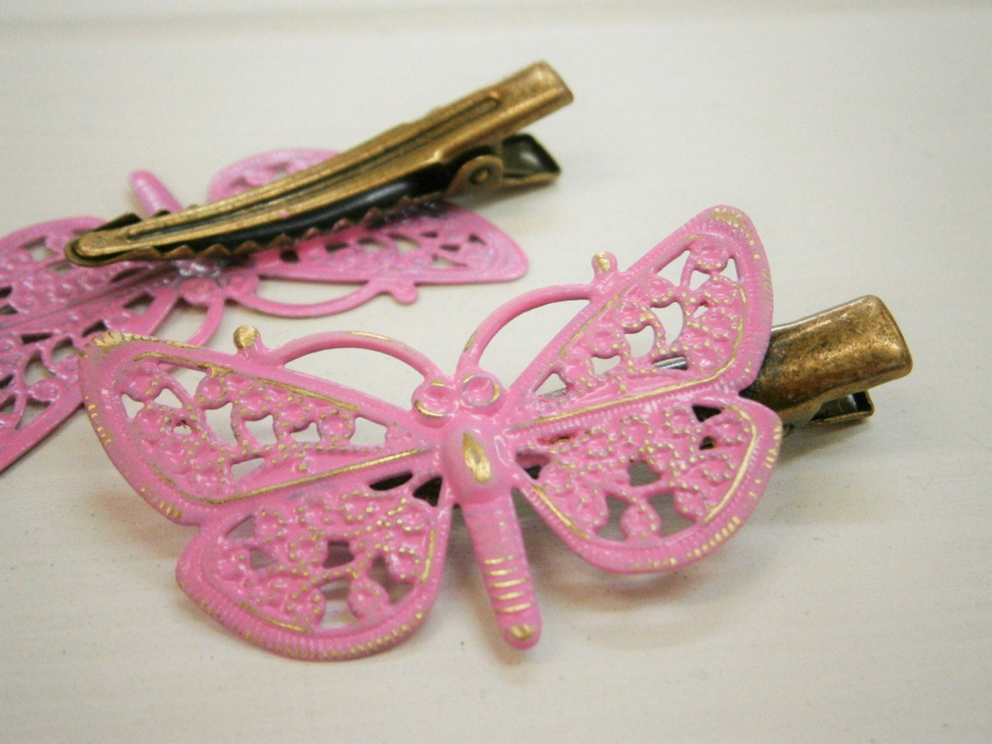 Soft Pink Hand Painted Patina Antique Bronze Butterfly Filigree Shabby Chic Alligator Hair Clip/Boho Hair Clip/Rustic Butterfly Hair Clip.