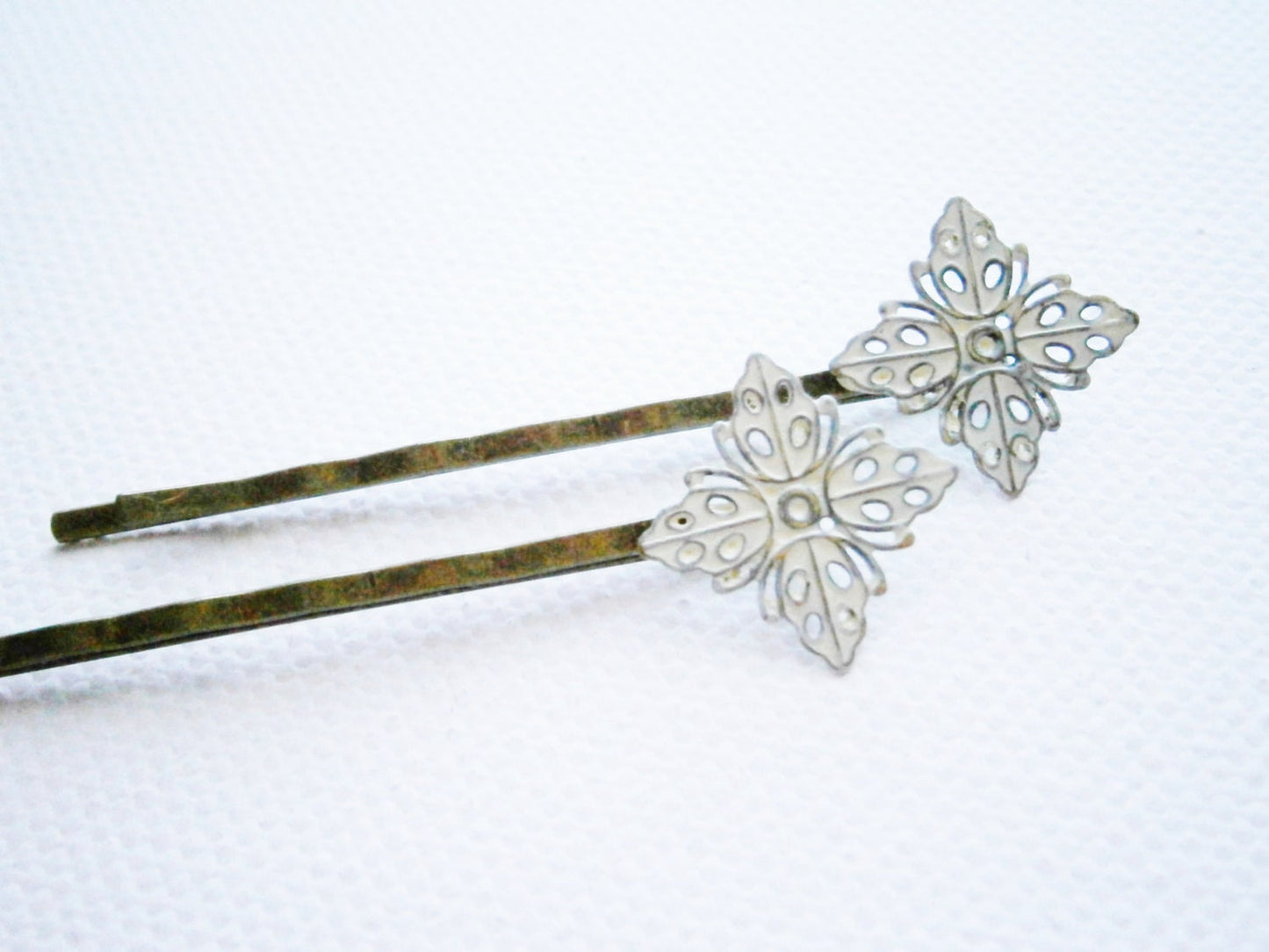 White Filigree Patina Antique Bronze Bobby Pins Set of Two/Bohemian Hair Clips/Shabby Chic Hair Clips/Bobby Pins/Vintage Style