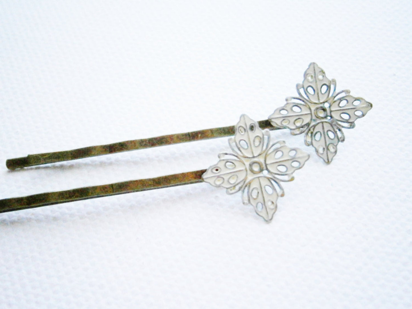 White Filigree Patina Antique Bronze Bobby Pins Set of Two/Bohemian Hair Clips/Shabby Chic Hair Clips/Bobby Pins/Vintage Style