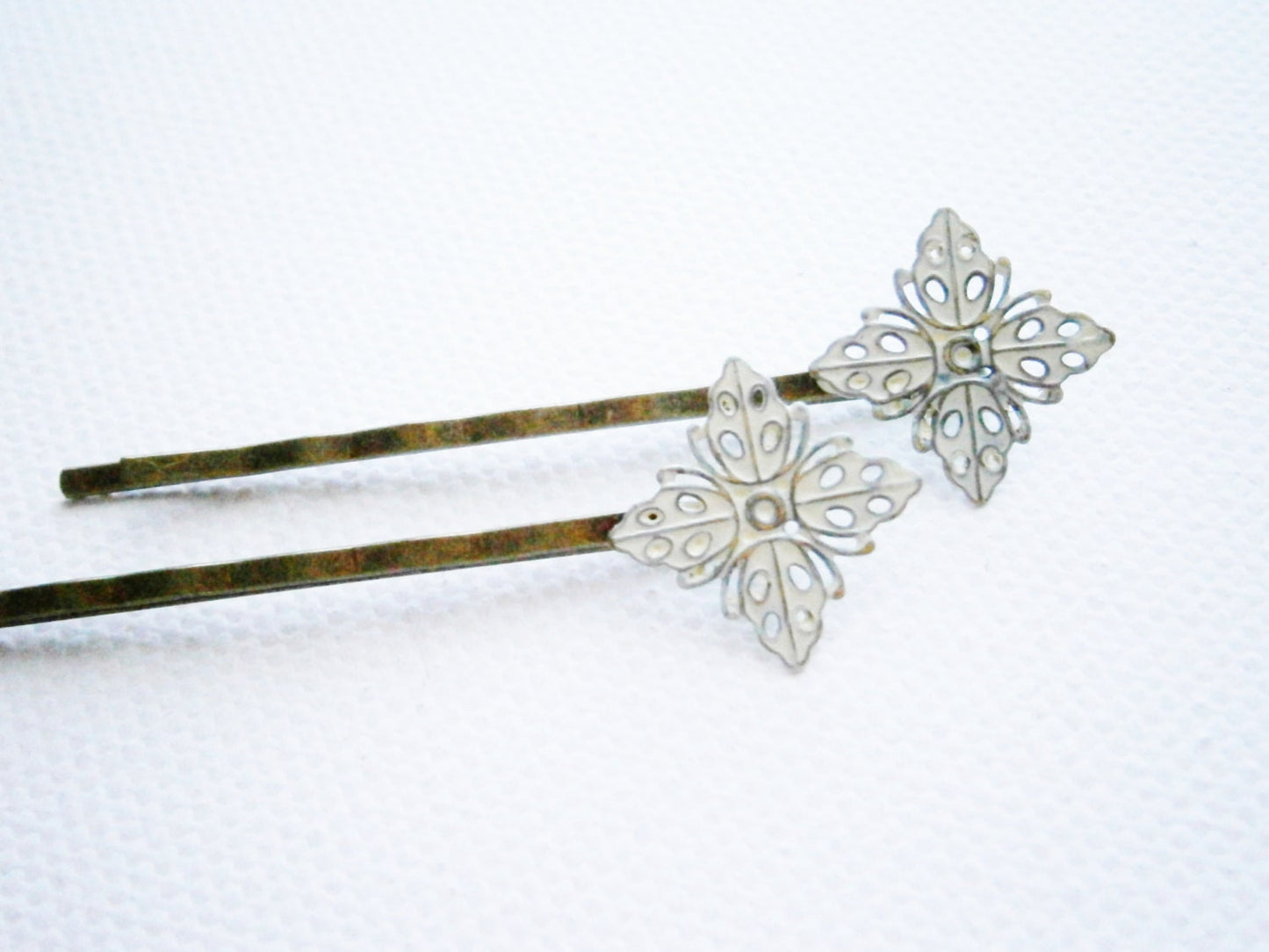 White Filigree Patina Antique Bronze Bobby Pins Set of Two/Bohemian Hair Clips/Shabby Chic Hair Clips/Bobby Pins/Vintage Style