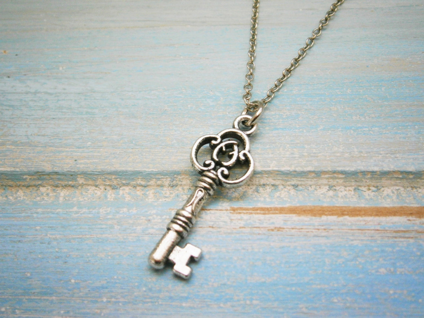 Antique Silver Small Filigree Key Charm Necklace/Boho Necklace/Bridesmaids Gifts/Key Necklace/Love Necklace/Steampunk Jewellery/Key Jewelry