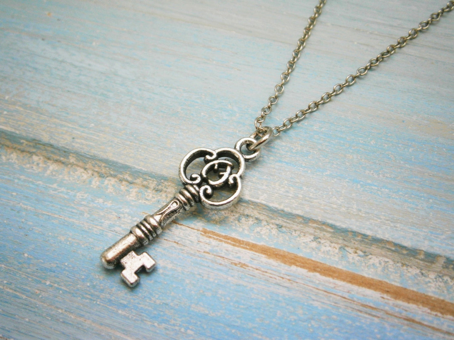 Antique Silver Small Filigree Key Charm Necklace/Boho Necklace/Bridesmaids Gifts/Key Necklace/Love Necklace/Steampunk Jewellery/Key Jewelry